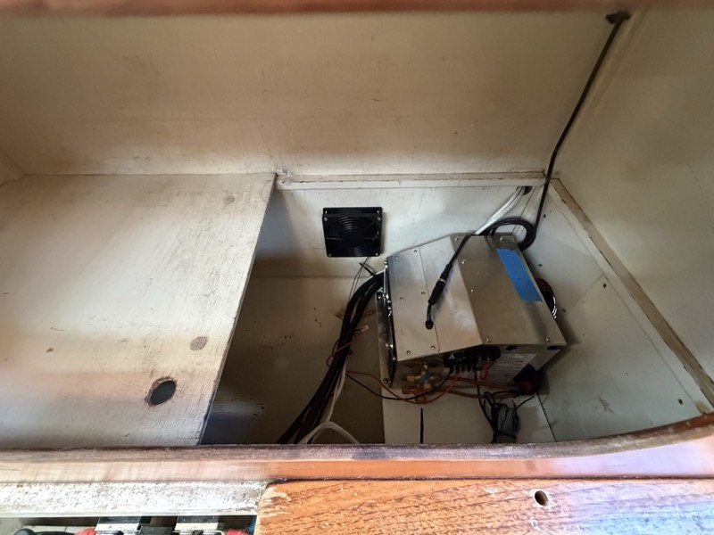 Refrigeration unit and cooling fan in the locker